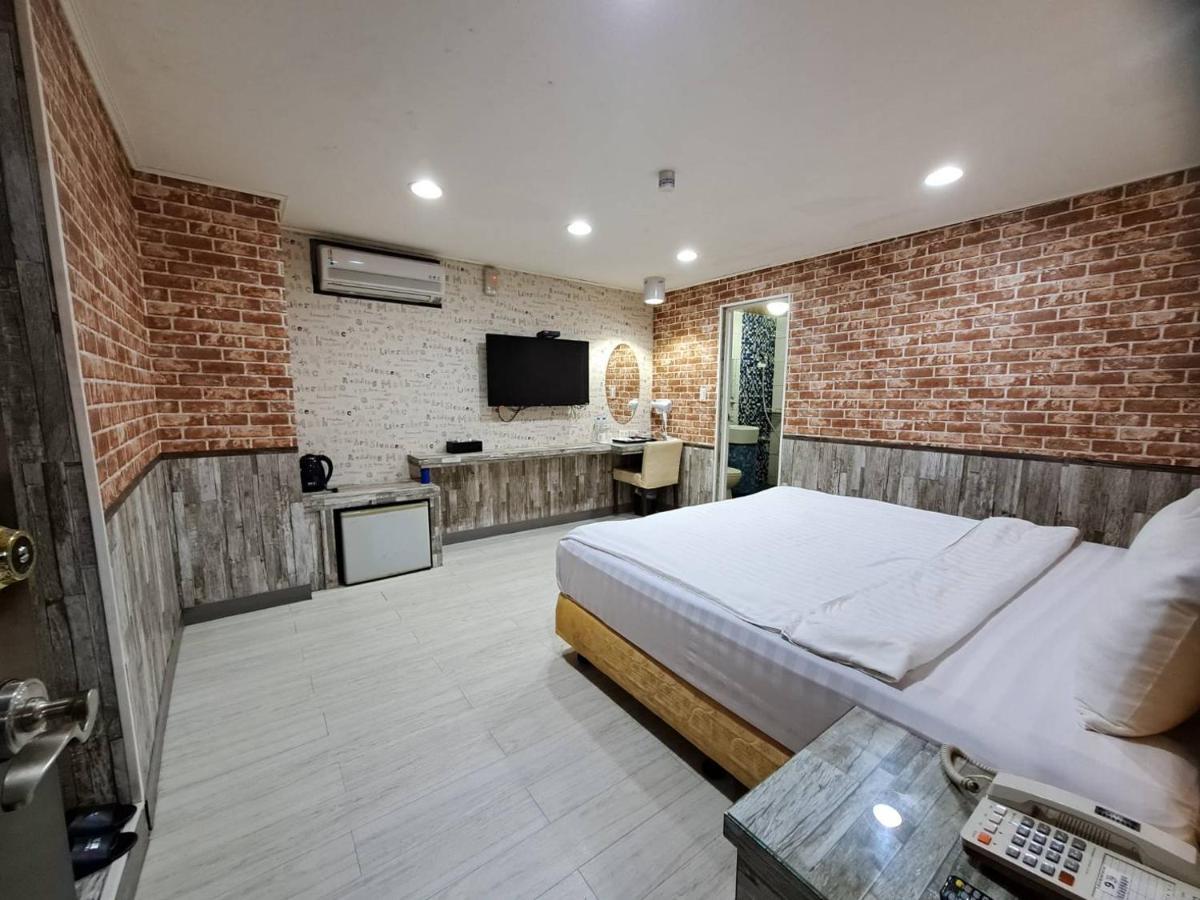 Bin Chen Hotel Hsinchu Exterior foto